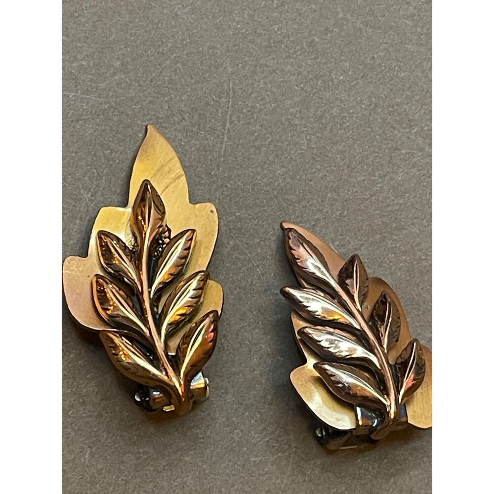 Vintage Renoir Copper Leaf Clip Earrings Mid Century Botanical Signed